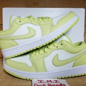 Air Jordan 1 Low 'LimeLight' Sz: 9 Women